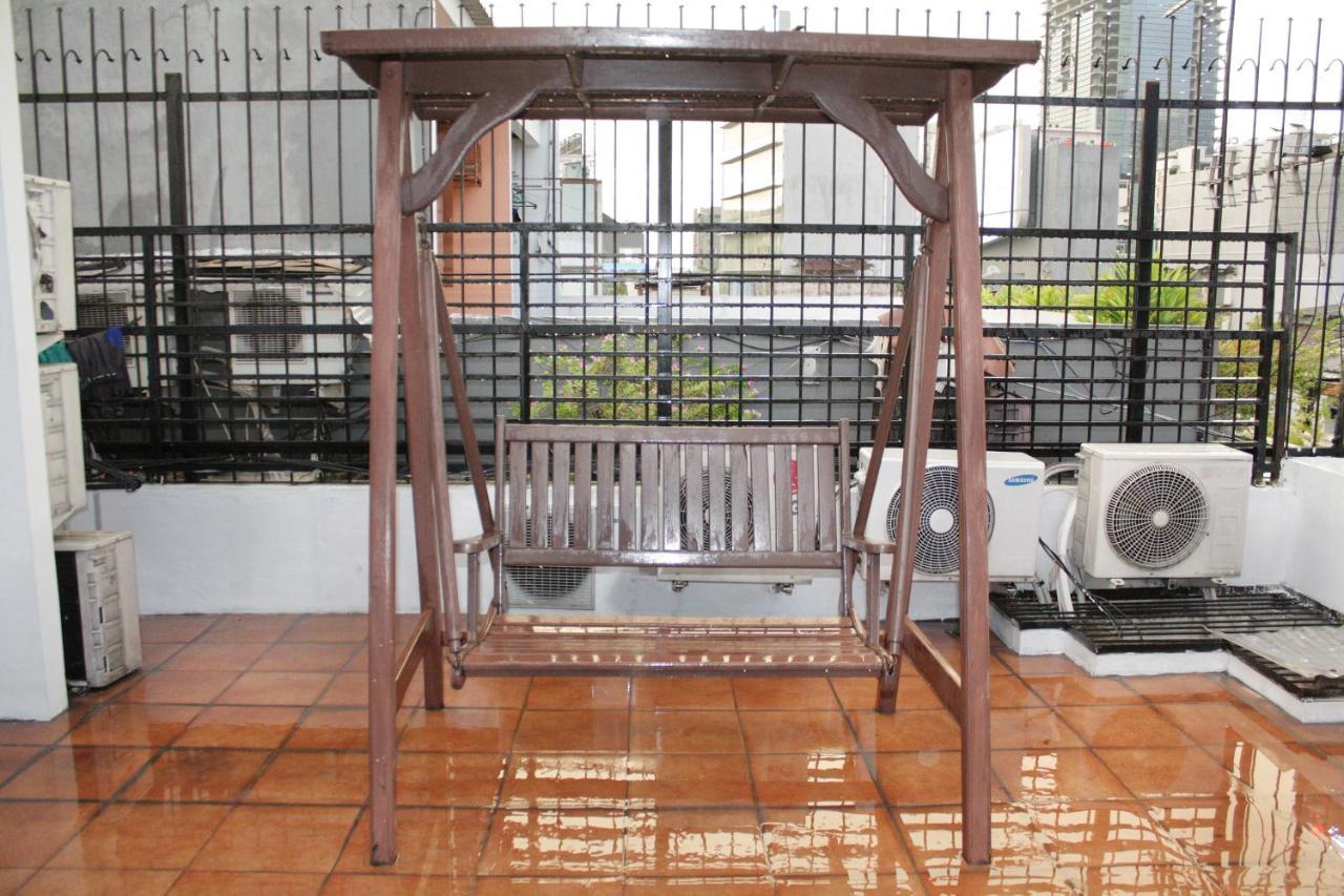 Oyo 245 Juana 21 Hotel Jakarta Eksteriør billede