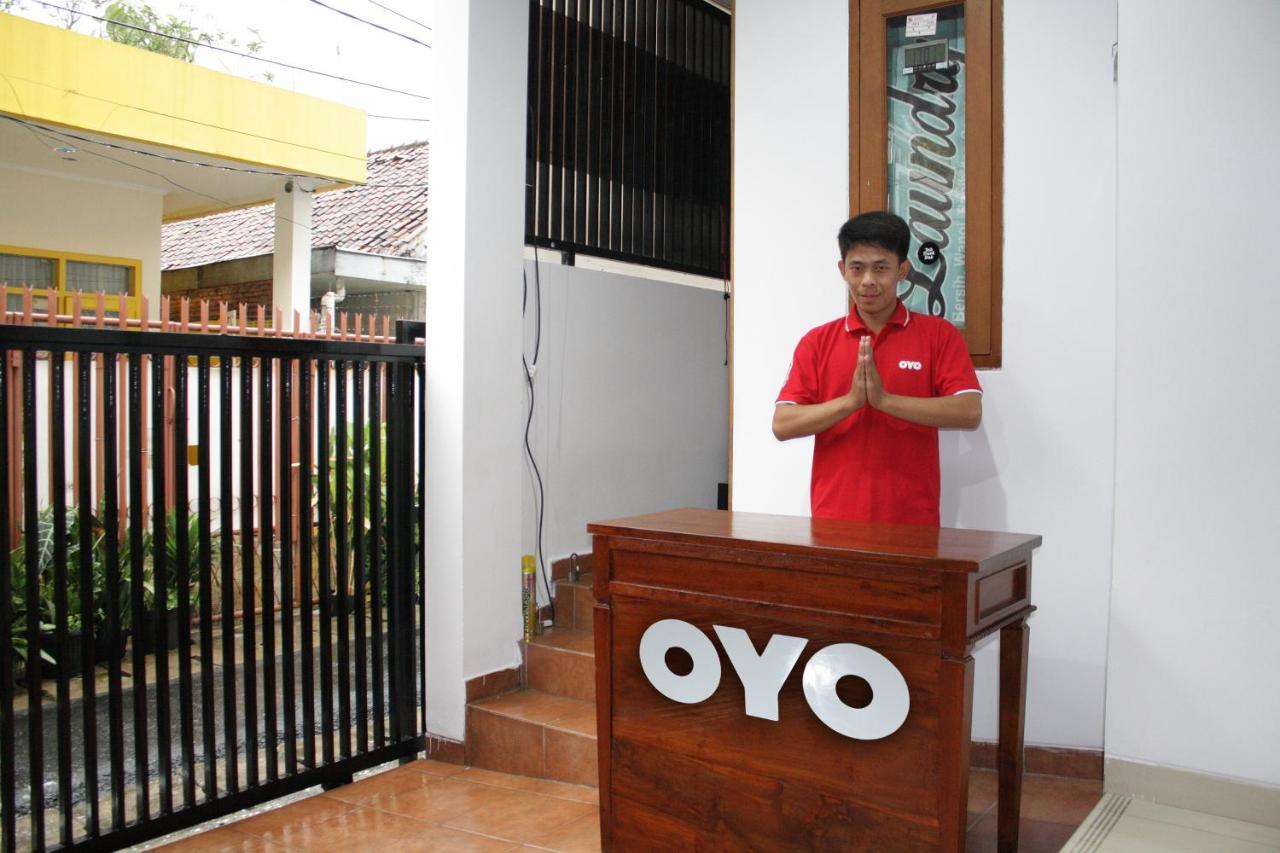 Oyo 245 Juana 21 Hotel Jakarta Eksteriør billede