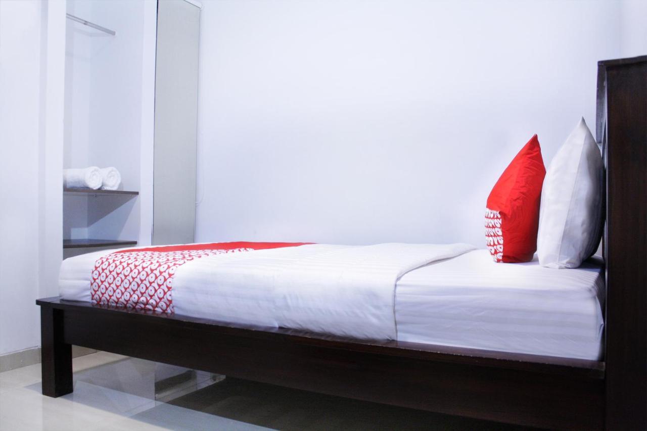 Oyo 245 Juana 21 Hotel Jakarta Eksteriør billede
