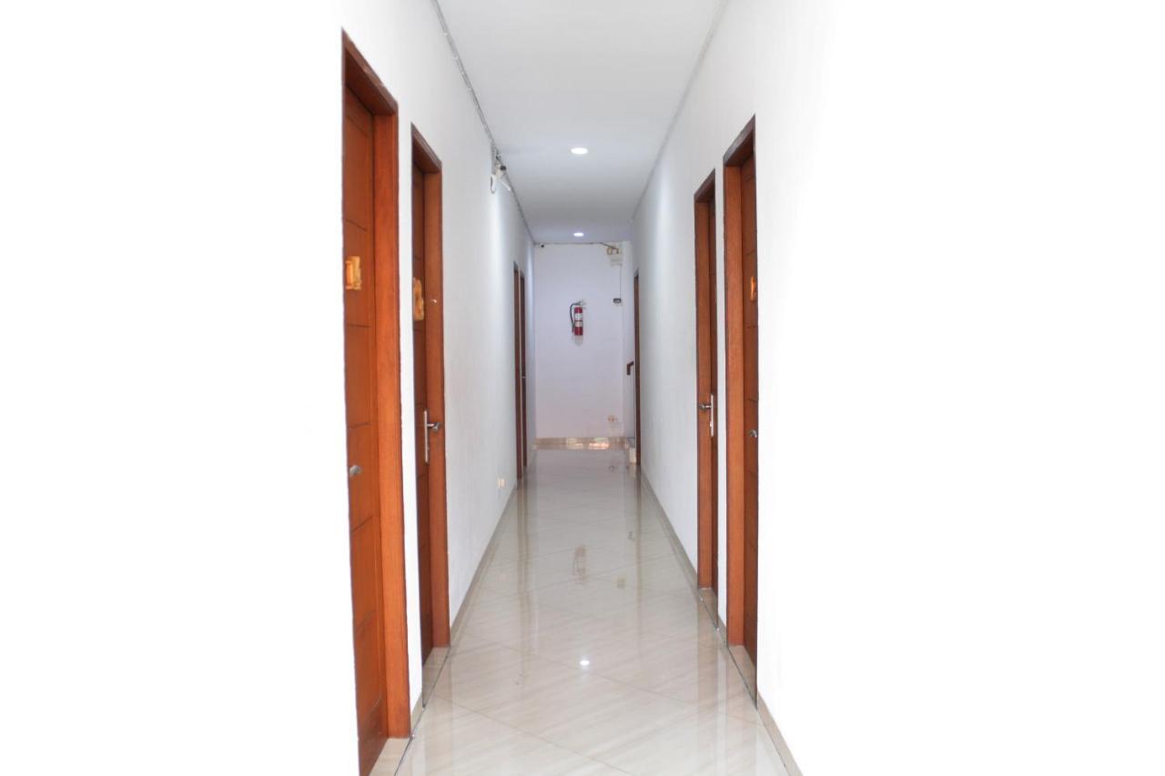 Oyo 245 Juana 21 Hotel Jakarta Eksteriør billede